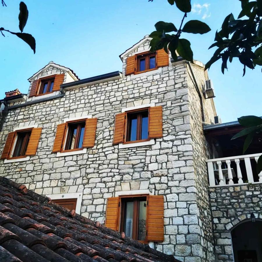 Vila Dora Supetar Apartment Bagian luar foto