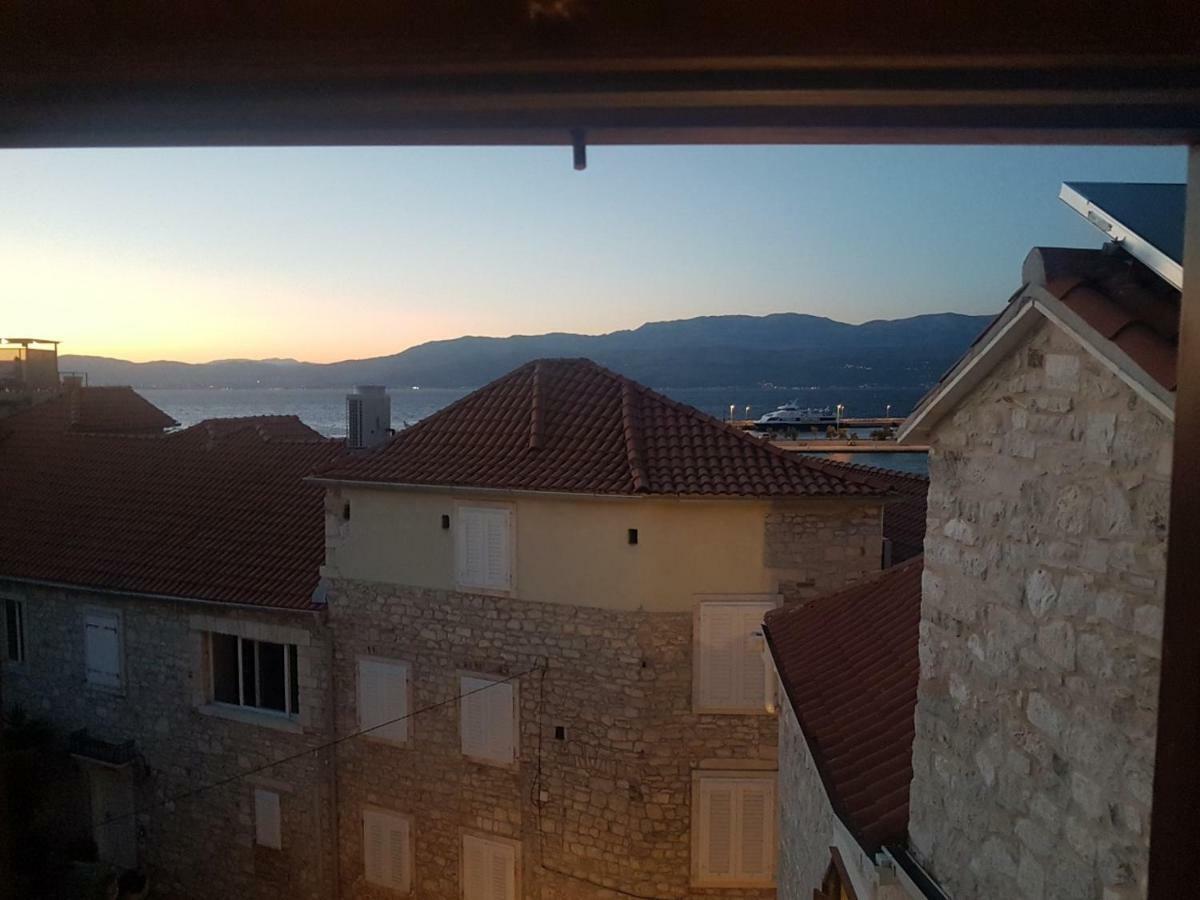 Vila Dora Supetar Apartment Bagian luar foto